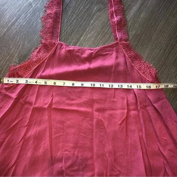 Free People Intimately Dobby Dot Rose Pink Lace Trim Cami Tank Top Size Small - Picture 4 of 7